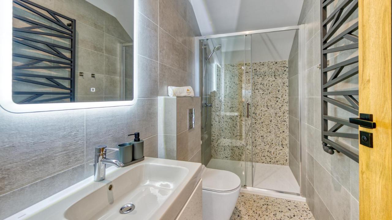 Apartamenty Vip Zdrojowa 6 Świeradów-Zdrój Buitenkant foto